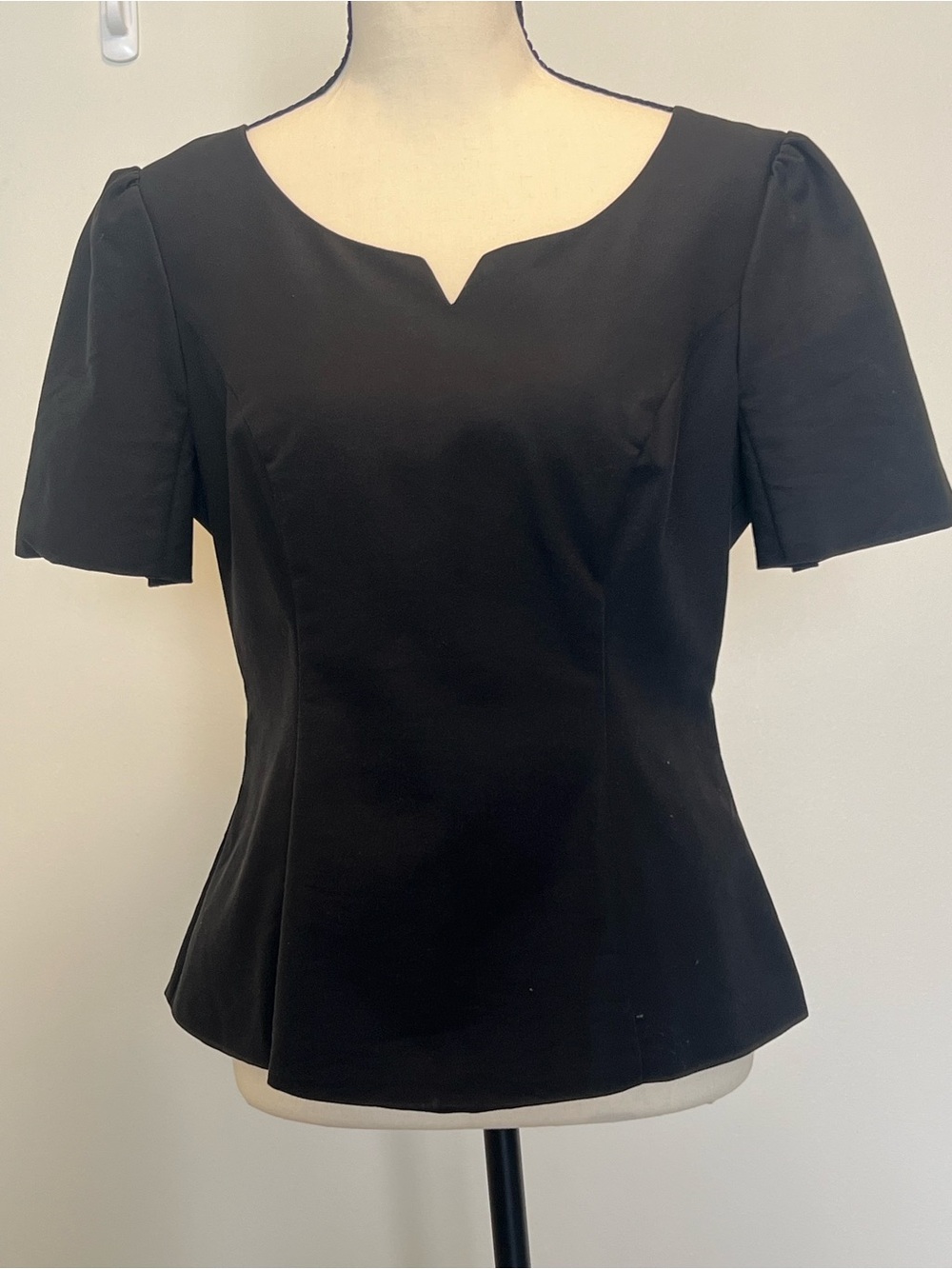 Review Black Scoop Neck Peplum Short Sleeve Top | Workwear